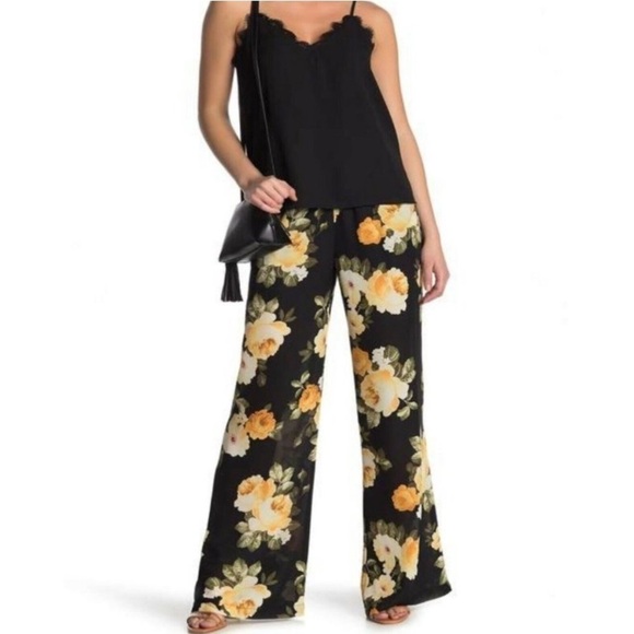 NWT Socialite Black & Yellow Wide Leg Floral Flowy Pants Size Small - Picture 1 of 9